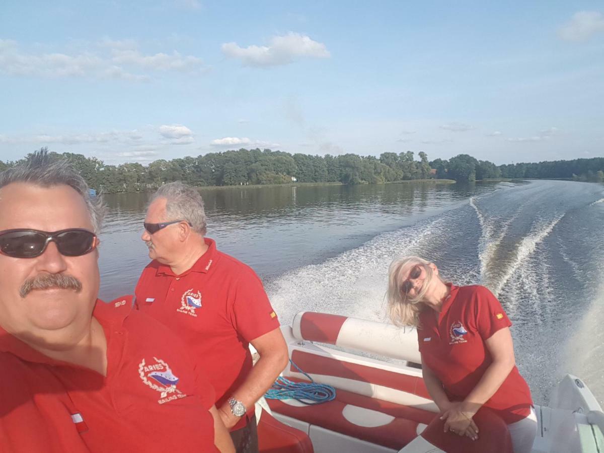 Przystan Kapitanat Lejlighed Szczecinek Eksteriør billede
